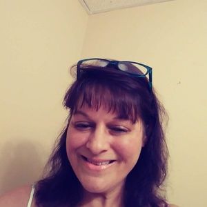 Meet your Posher, Rachele a.